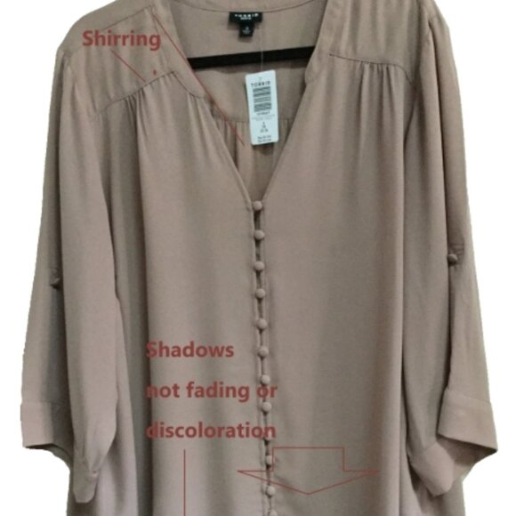 Torrid Women Size 3 3x 22-24 Tan Taupe Harper Blouse Top V-neck Button Front - Picture 3 of 10